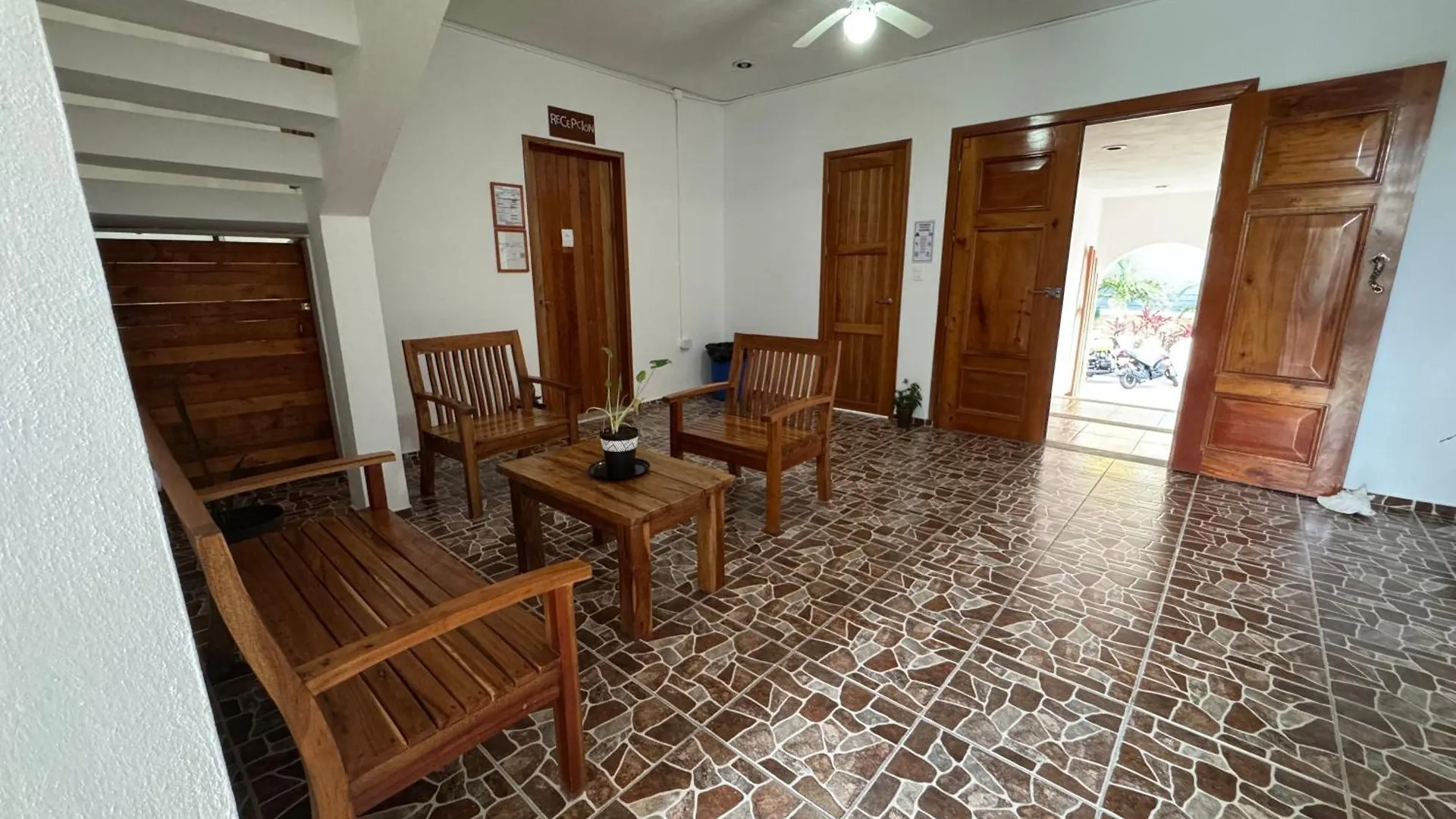 Casa Boca Iglesia Apartment Isla Mujeres