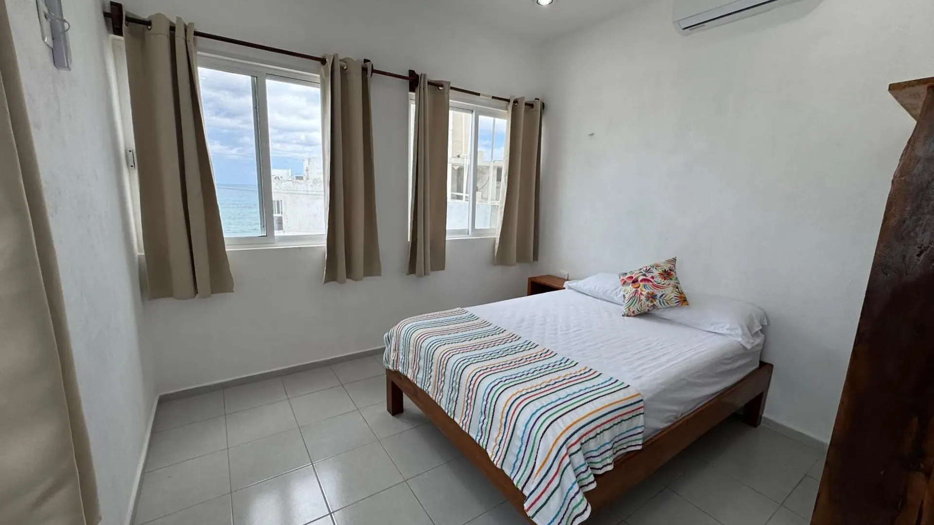 Casa Boca Iglesia Apartment Isla Mujeres