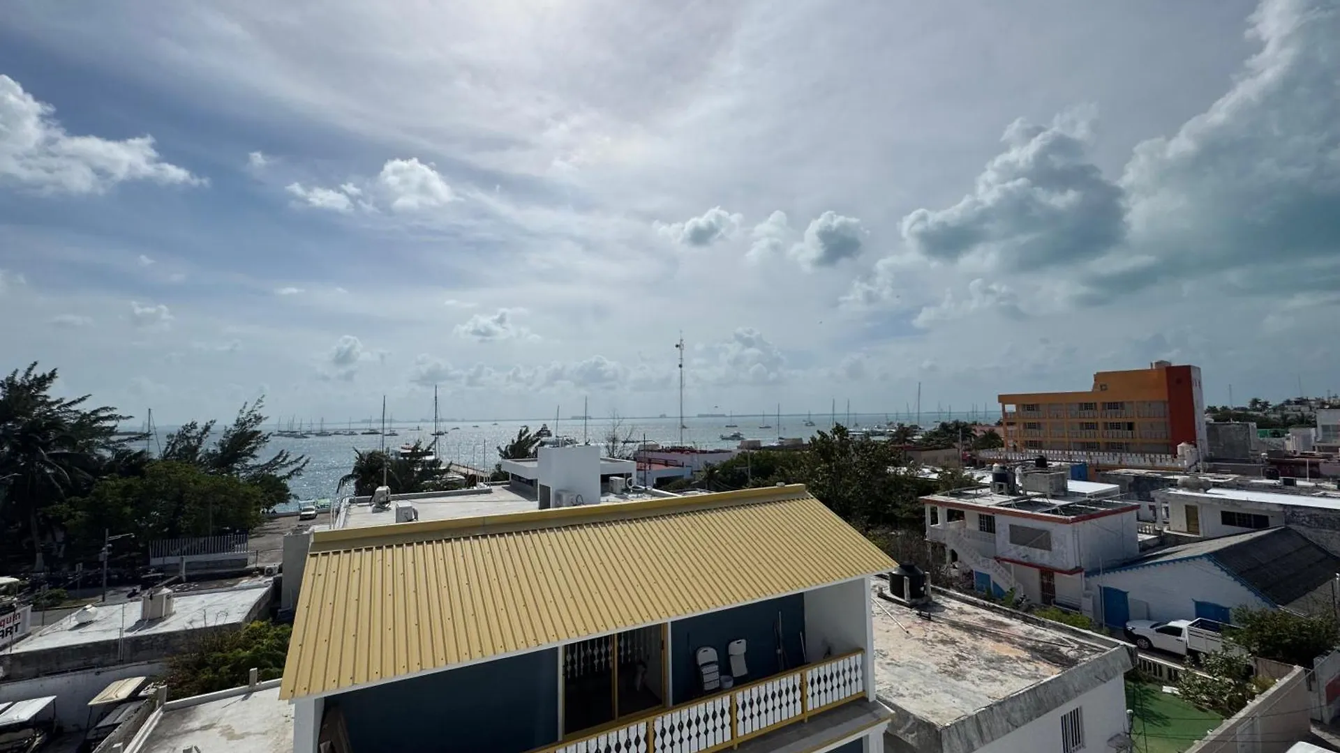 Casa Boca Iglesia Apartment Isla Mujeres
